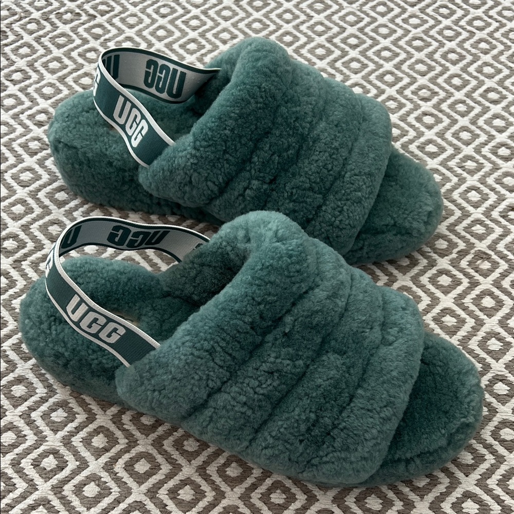 UGG Green Fluffy Lamb Fur Slipper Slides with Back Strap. Size 10. Excellent.